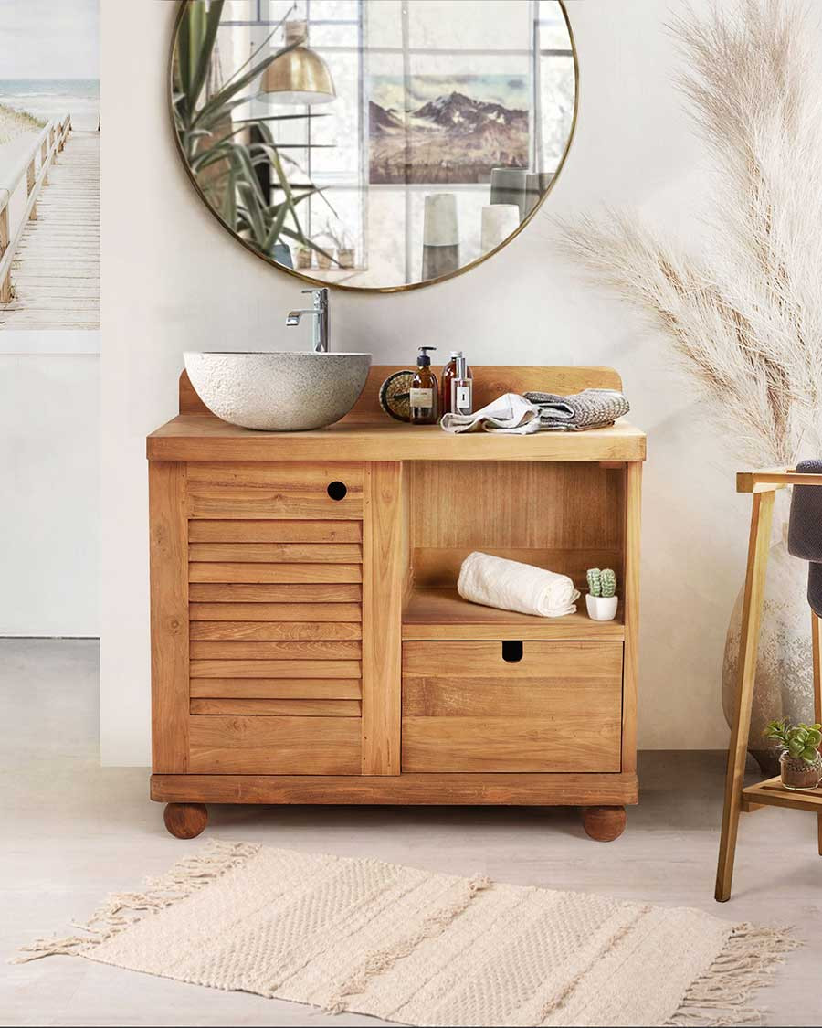 Eclipse - Teak bathroom...