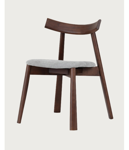 Nami - Esszimmerstuhl aus lackiertem Eschenholz, Nussbaum oder Eiche, mit Stoffbezug