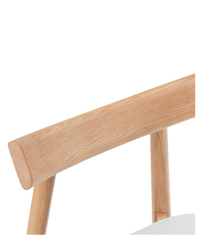 Nami Chêne - Chaise de salle à manger en bois de frêne laqué, finition chêne, avec assise en tissu