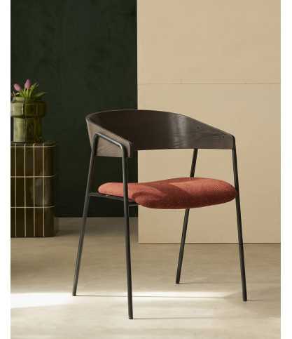 Wisla - Set van 2 stoffen stoelen van Wisla met houten rugleuning en metalen poten.