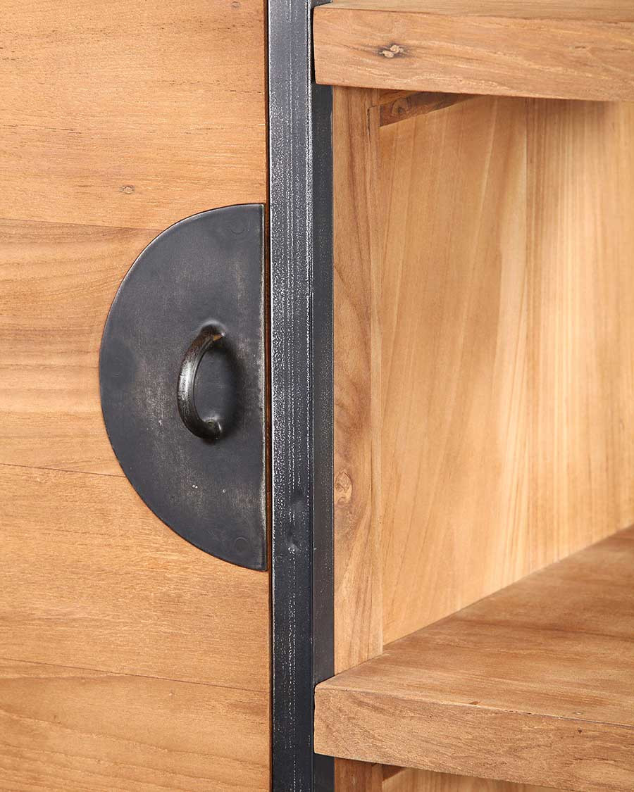 Samurai - Industrieller Badezimmerschrank aus Teakholz und Metall