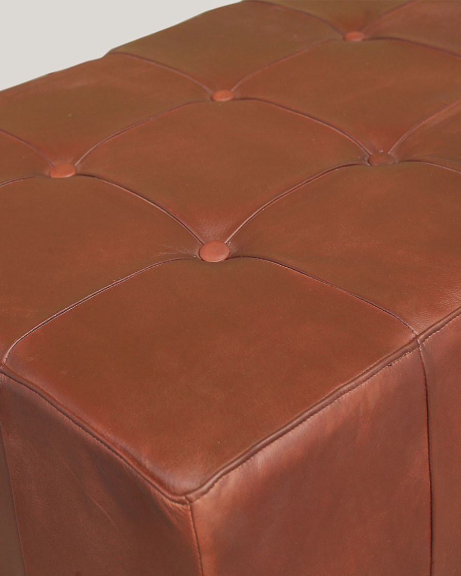 Palm - Upholstered bench in brown tufted leather