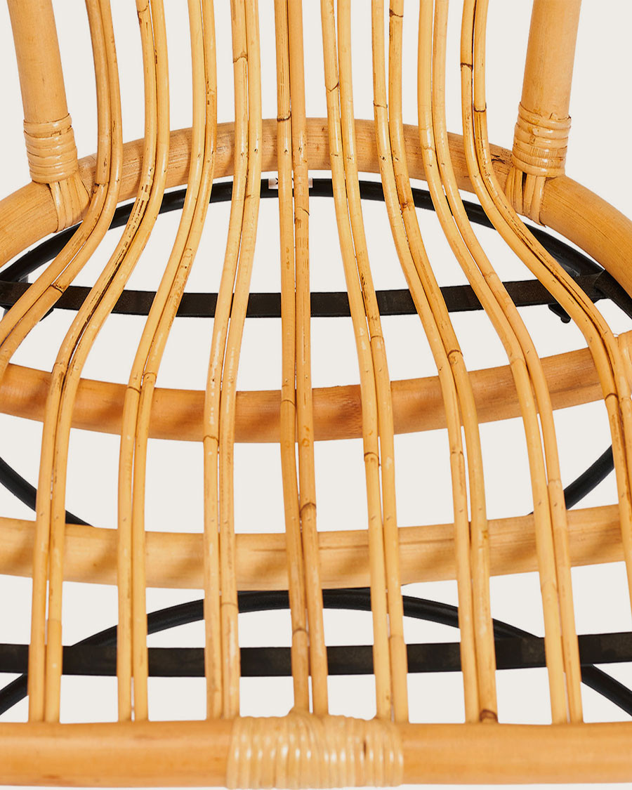 Naga - Fauteuil van natuurlijk rotan met metalen poten