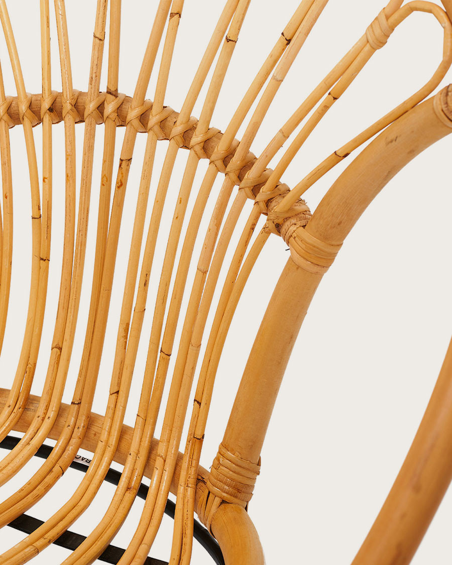 Naga - Fauteuil van natuurlijk rotan met metalen poten