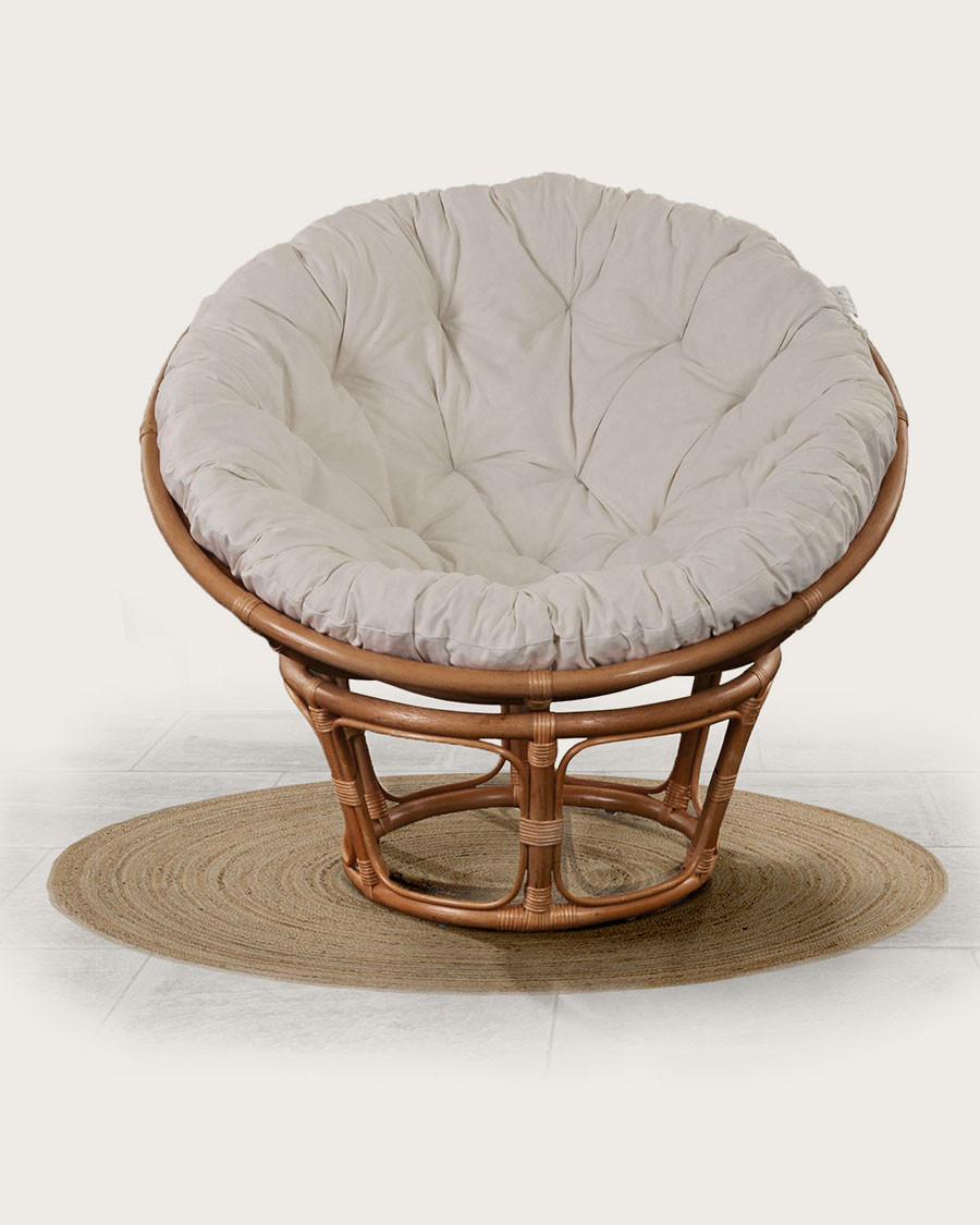 Paipai - Sillón redondo de ratán con cojín blanco
