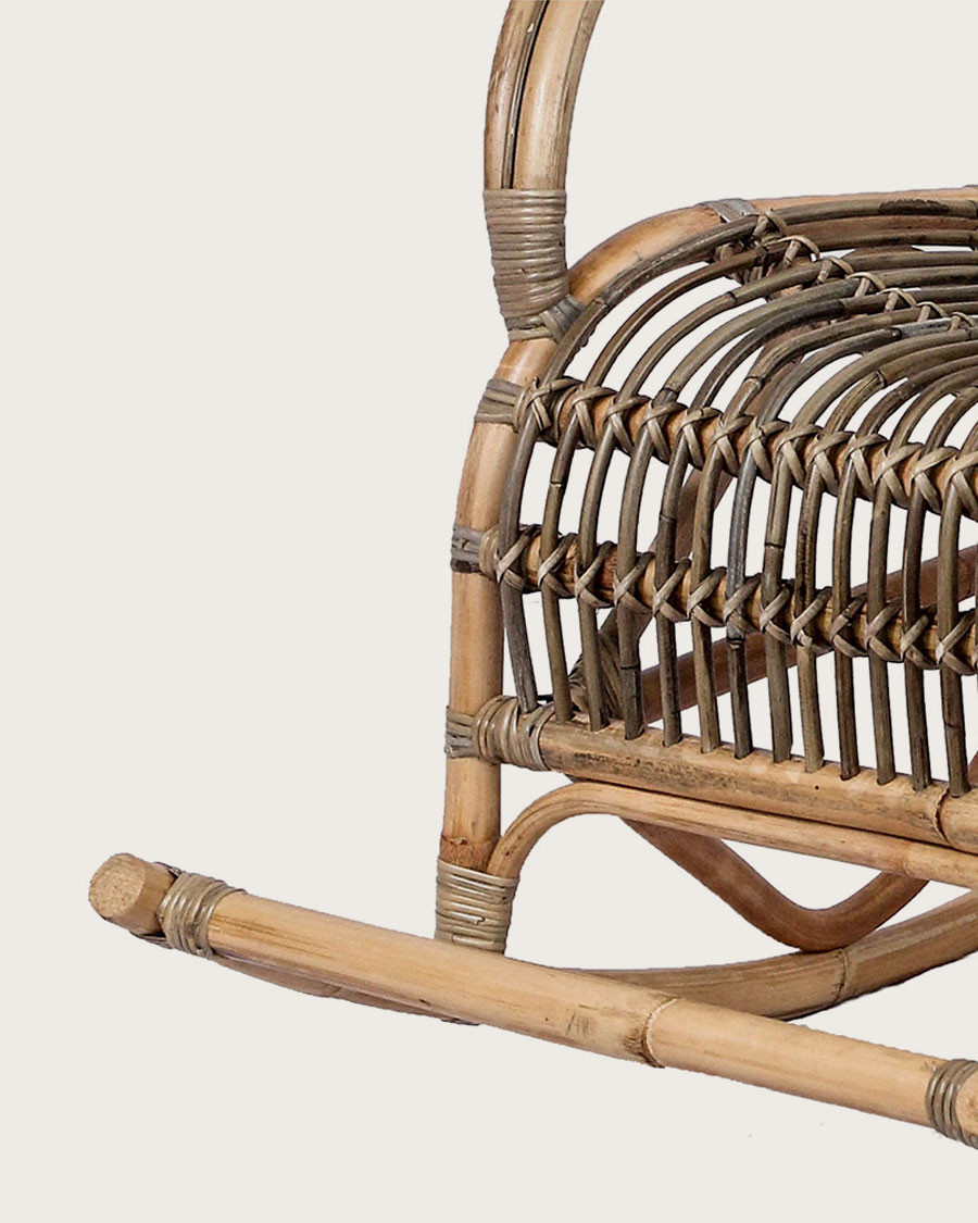 Daya - Sedia a dondolo in rattan