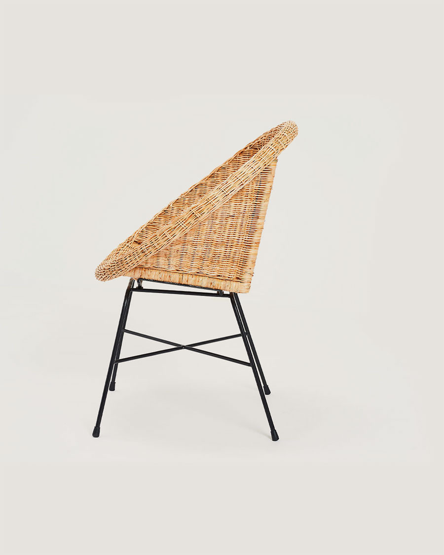 Safaro - Woven rattan chairs with black metal legs