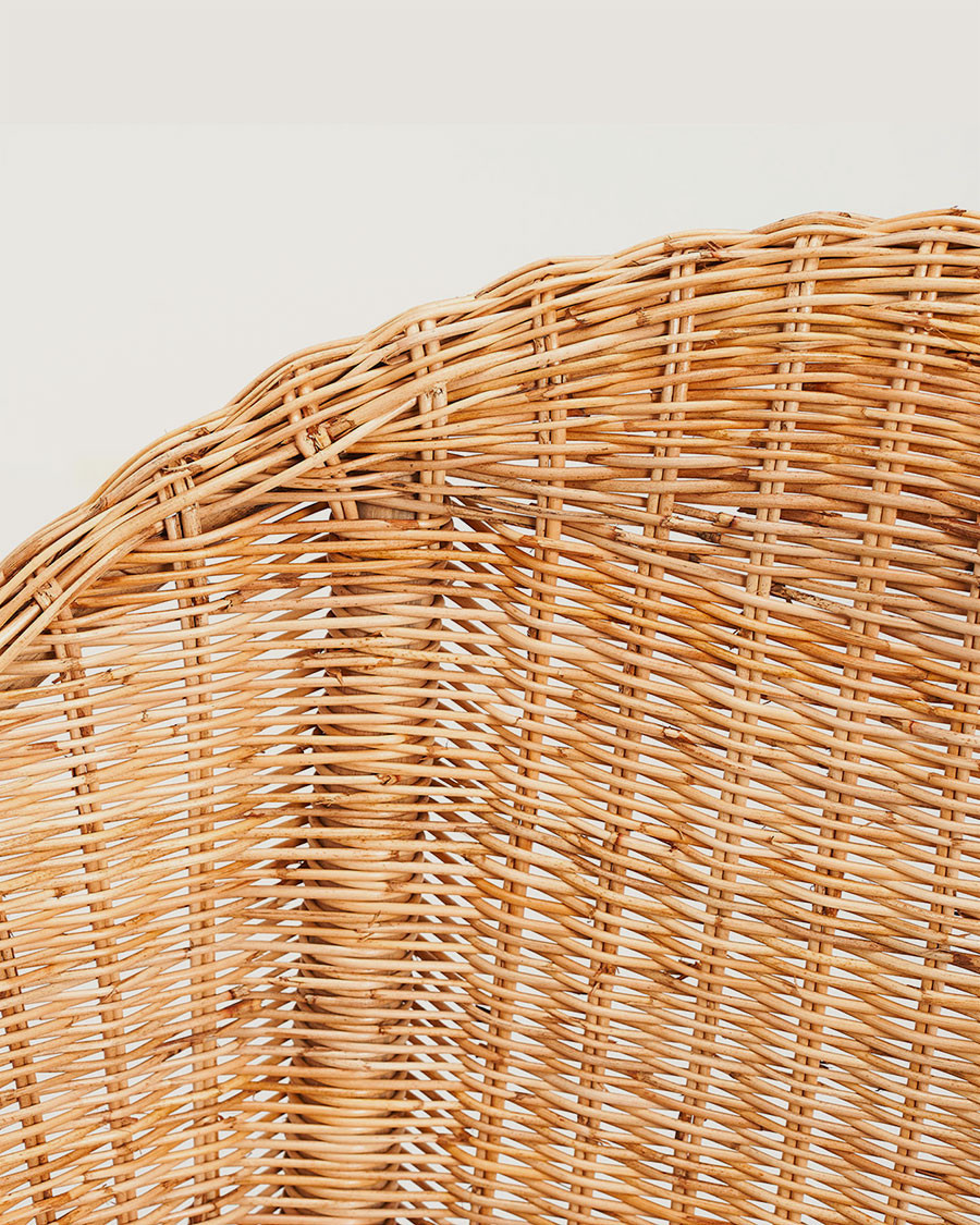 Safaro - Woven rattan chairs with black metal legs