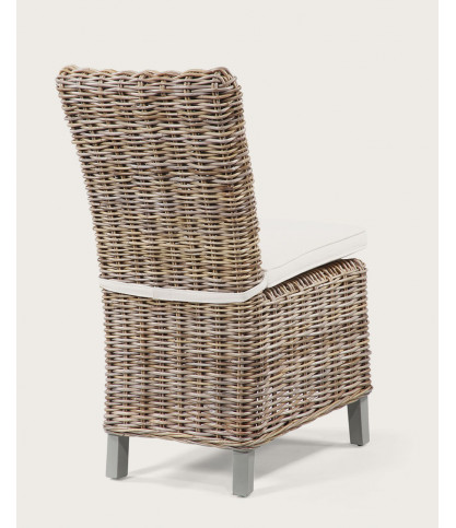 Neya - Rattan-Gartenstuhl mit weißem Kissen