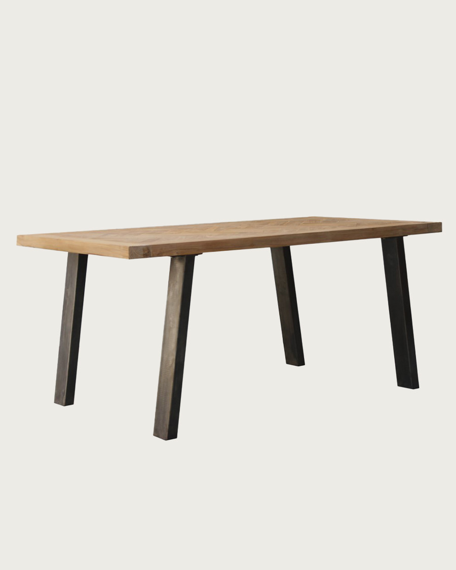 Kendari - Massief teakhouten eettafel met chevronpatroon, L170 cm, biedt plaats aan 8 personen.