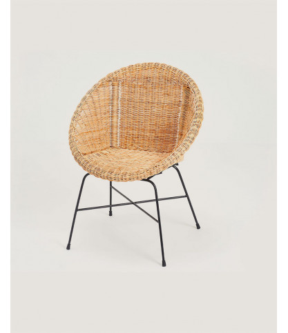 Safaro - Woven rattan chairs with black metal legs