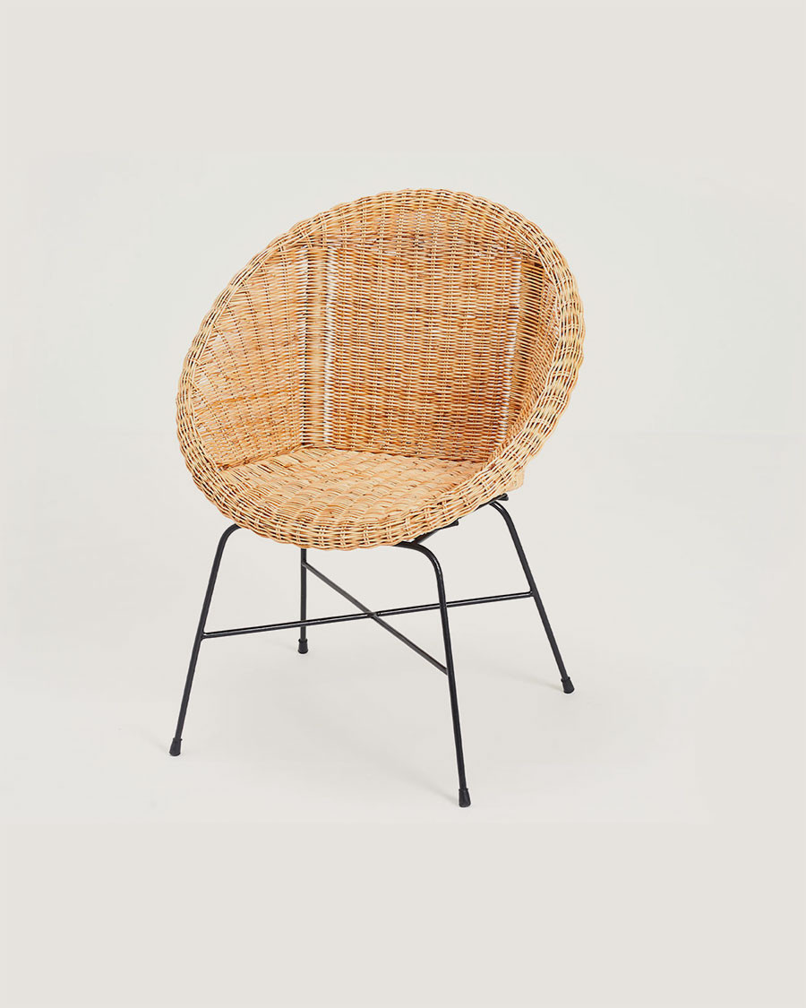 Safaro - Woven rattan chairs with black metal legs