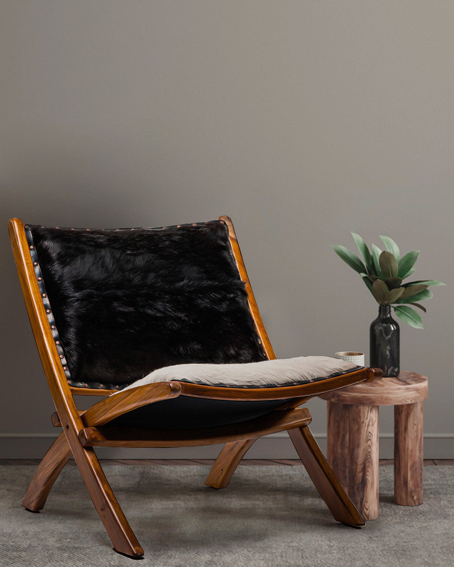 Leela - Sillón de teca maciza y piel de cabra