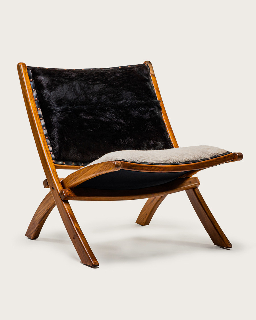 Leela - Sillón de teca maciza y piel de cabra