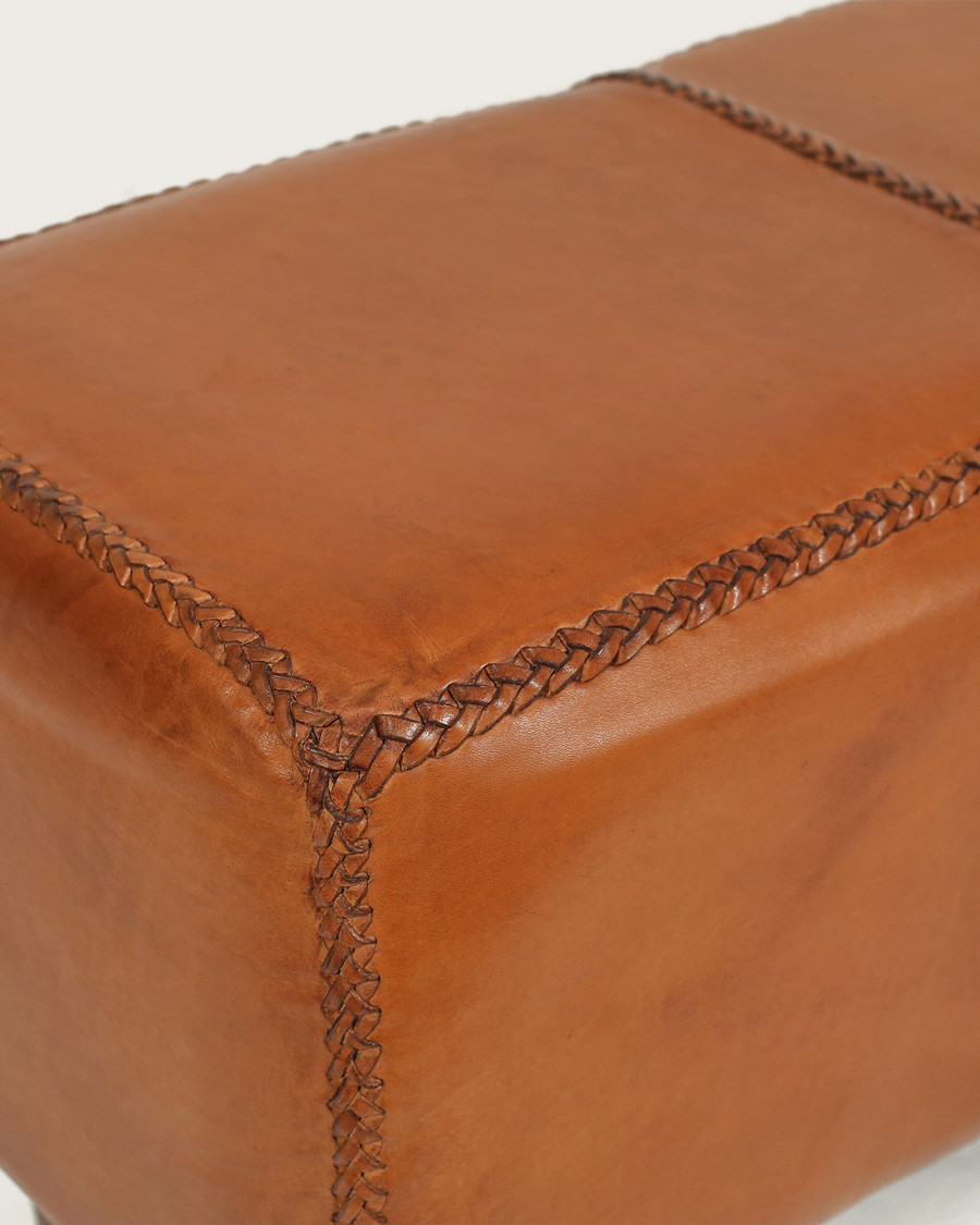 Tula - Upholstered bench in solid teak and brown leather