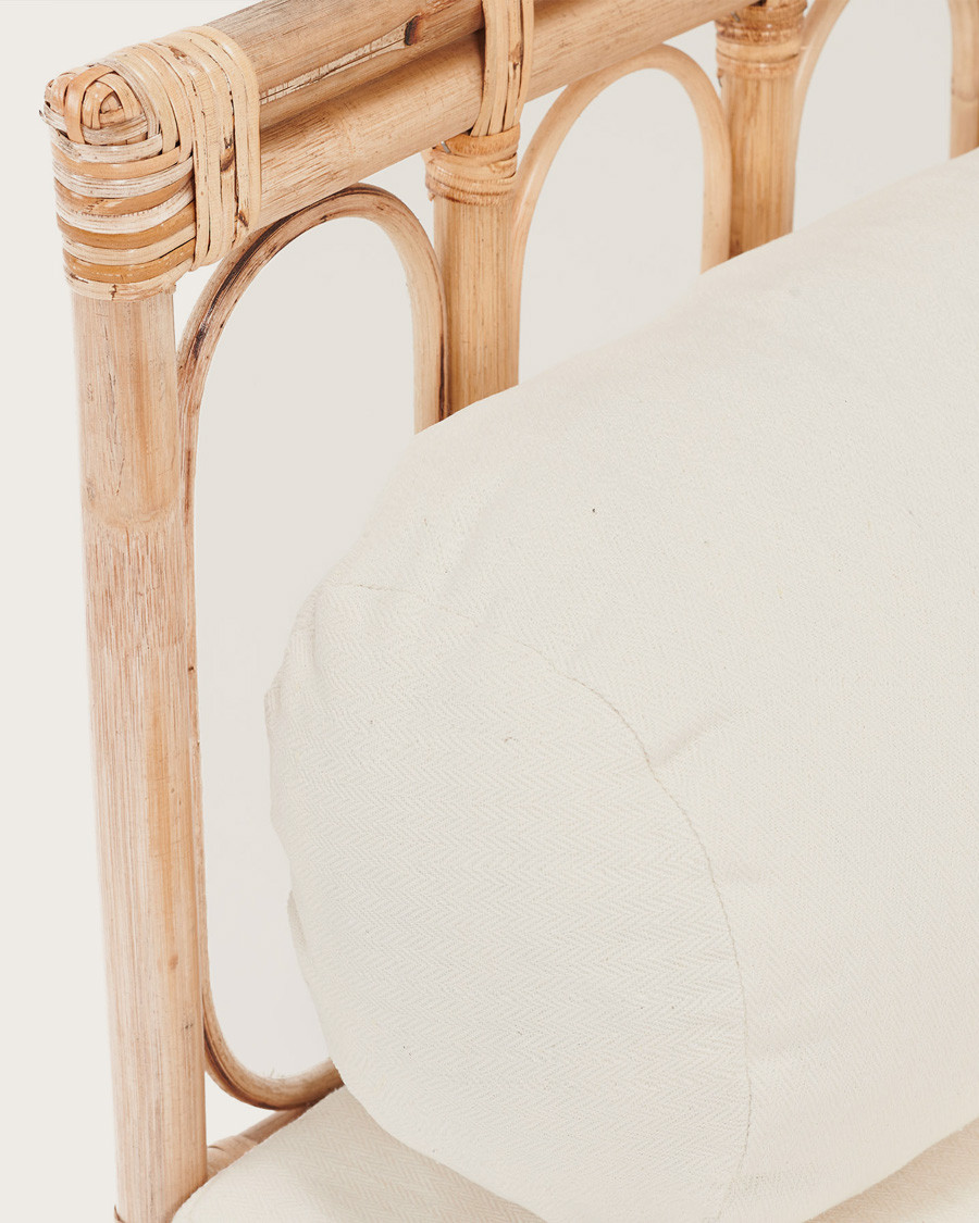 Cassandra - 4-seater rattan sofa with white cushions