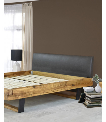 Bakara - Cama con vigas de madera maciza de abeto y metal negro