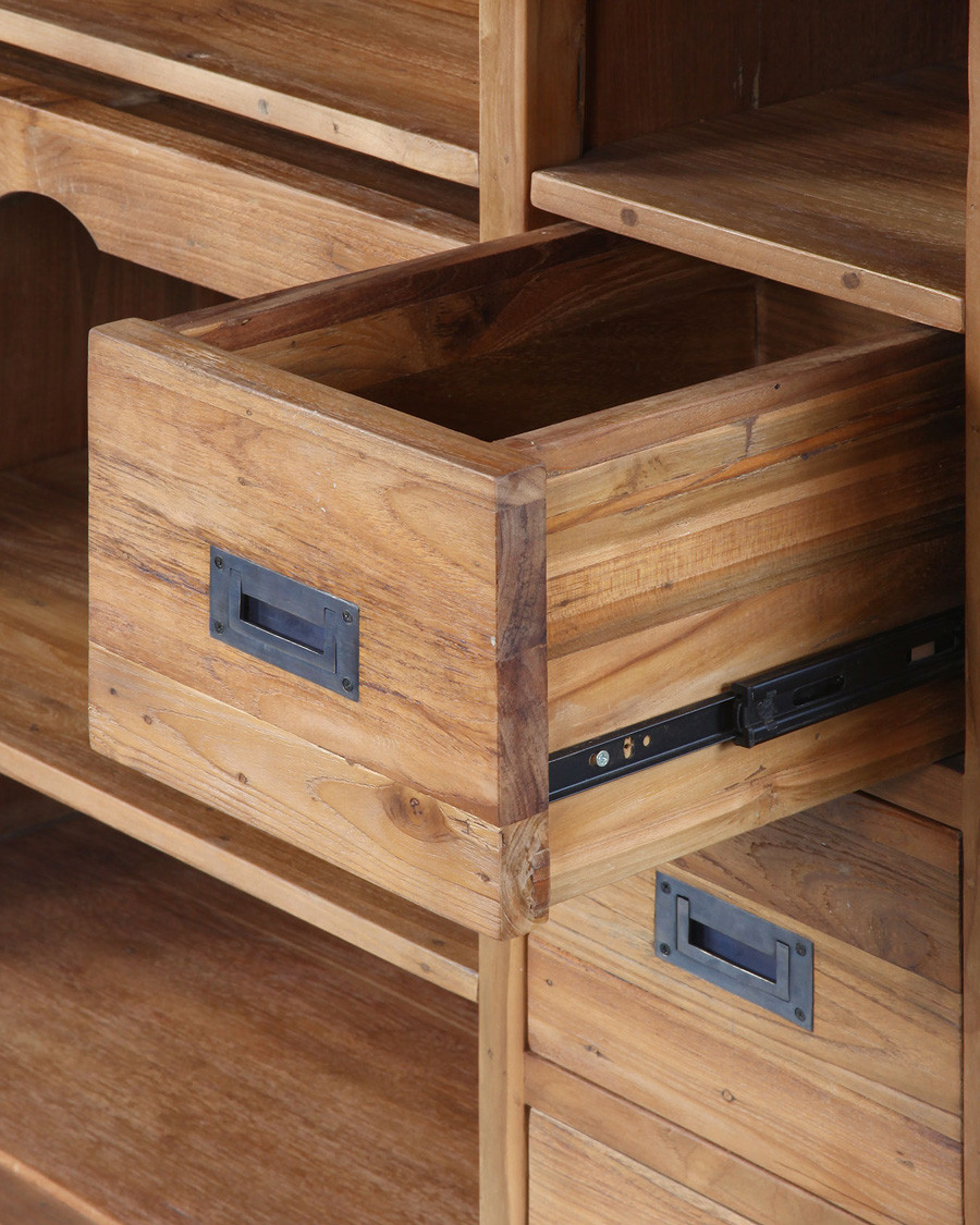 Padang - Multimedia cabinet