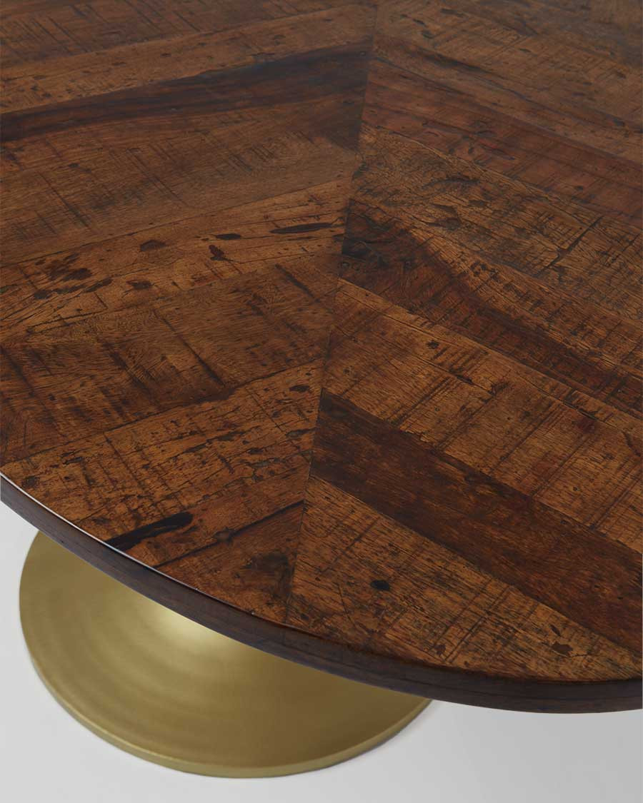 Leaf - Oval dining table in mango wood and gold metal L160 cm 8 people.