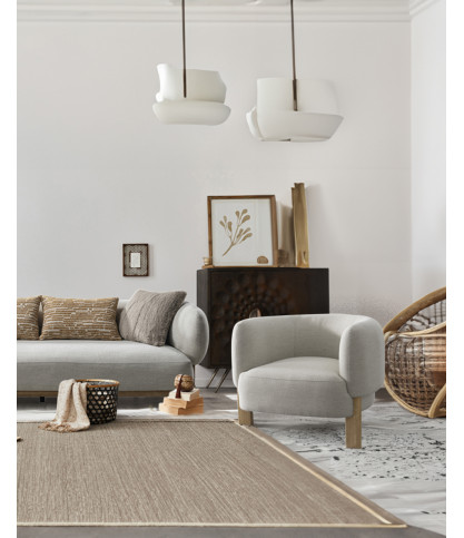 Vigo - Armchair in fabric and solid wood