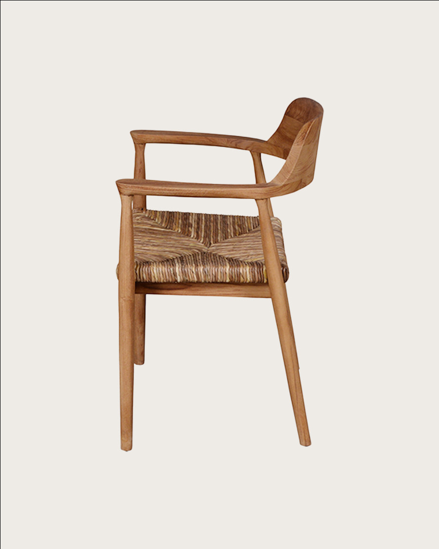 Zaha - Stuhl aus massivem Teakholz und Stroh