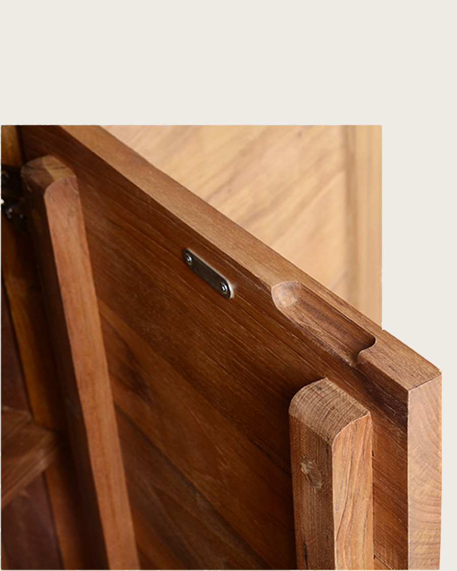 Kutaya - 3-deurs dressoir van massief teakhout
