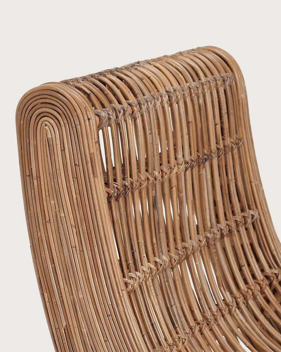 Mandiri - Sillón redondo bajo de ratán tejido