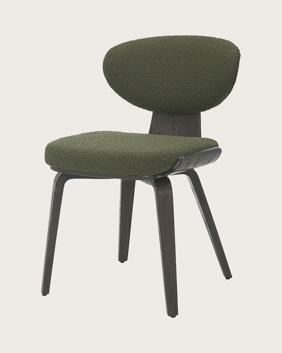 Hele - Chair in green fabric and wooden legs