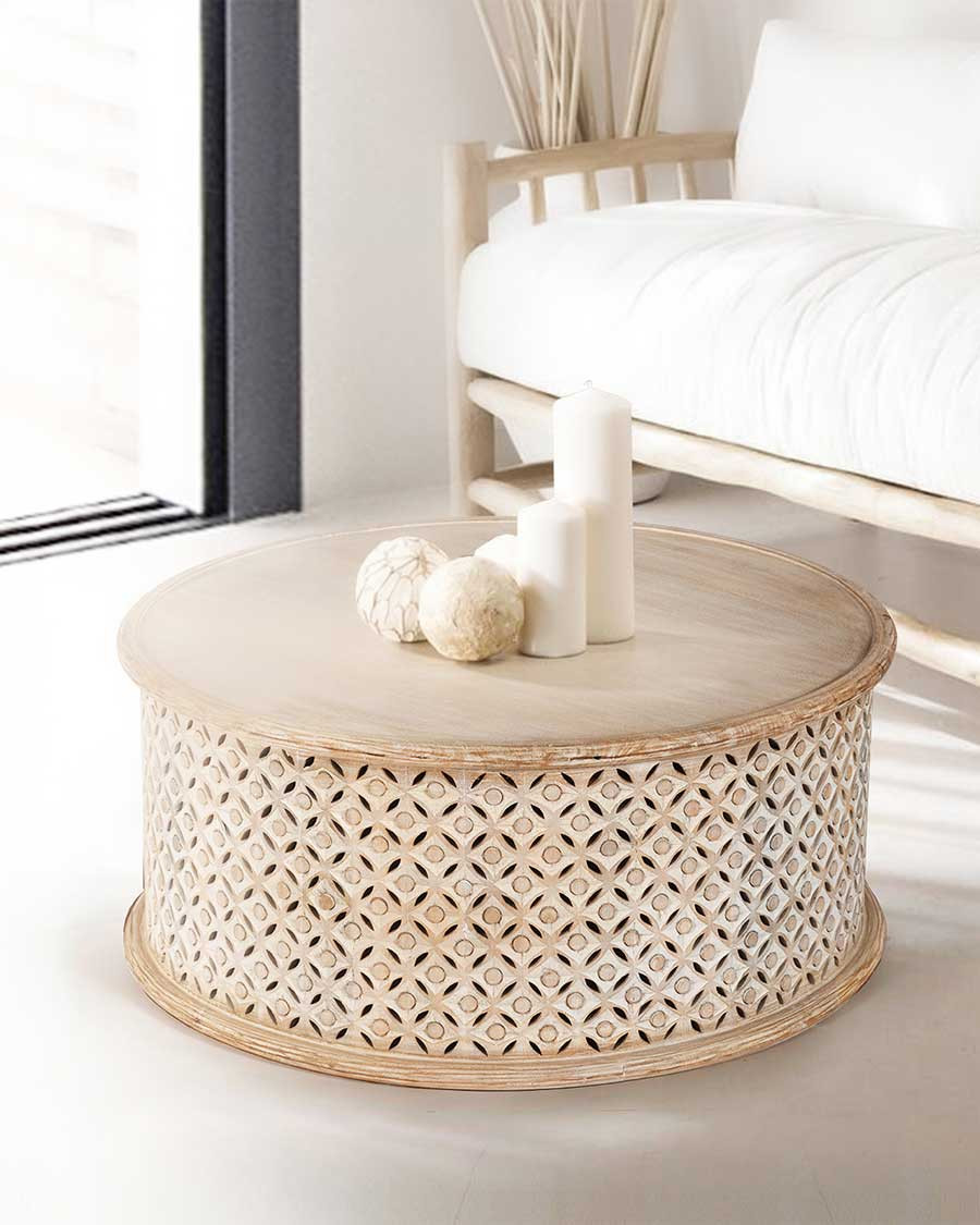 L'Orient - Round carved...