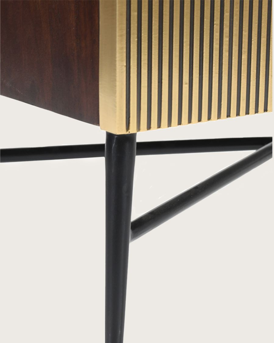 Moon - Klein dressoir met 2 deuren en een verouderde messing afwerking, 74 cm