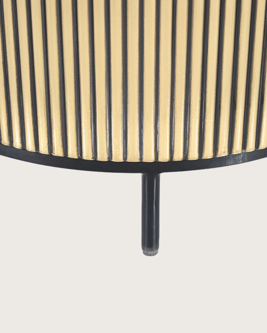 Glory - Beistelltisch in Altmessing-Optik mit schwarzer Marmorplatte