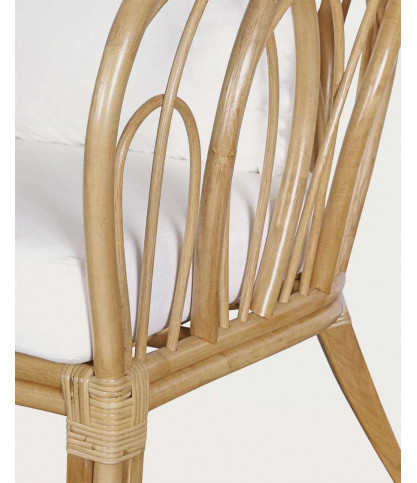 Aurora - Sillón de jardín de ratán con cojín blanco