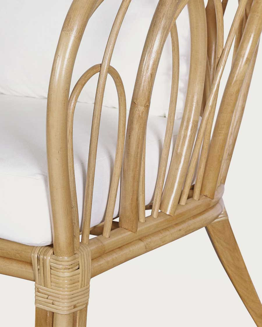 Aurora - Rattan garden armchair with white cushion