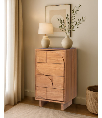 Cómoda de madera maciza de teca.