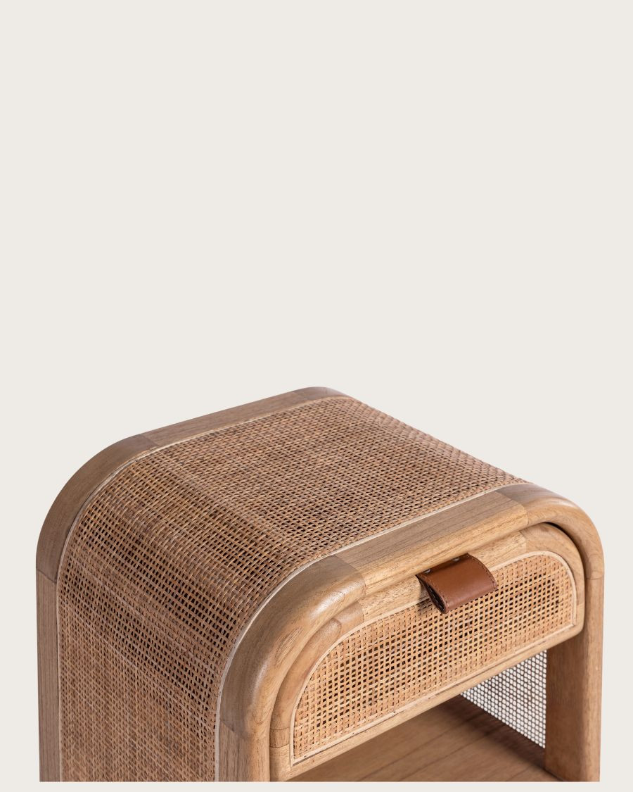 Tiraya - Mesita de noche en madera y ratán natural