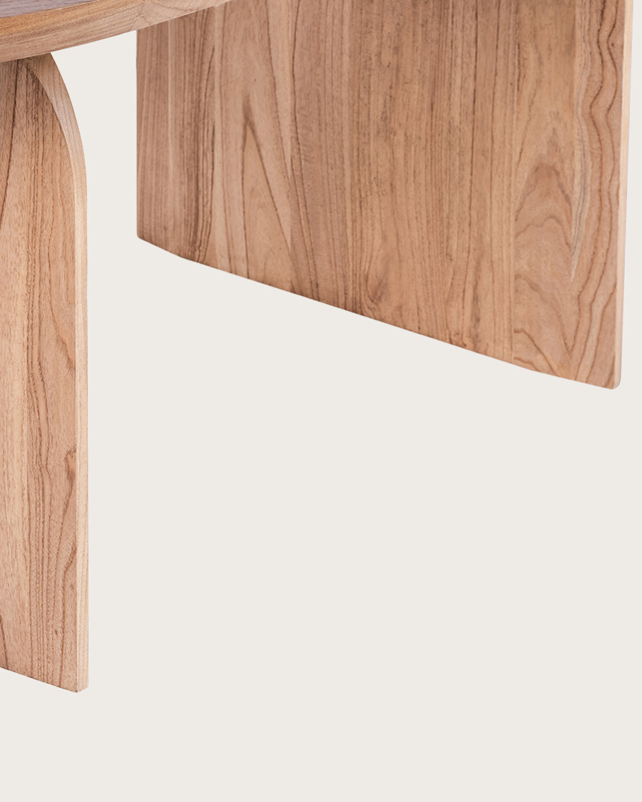 Tamara - Oval dining table in solid mindi wood