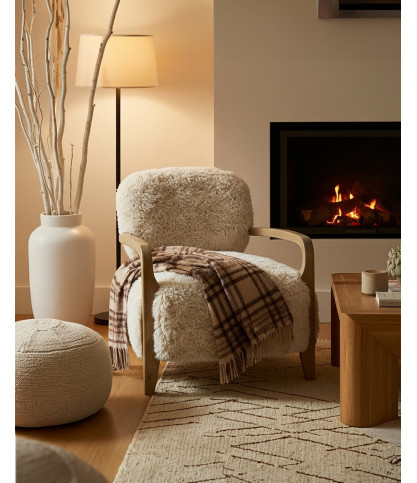 Anna - Fauteuil en bois massif et véritable peau de mouton