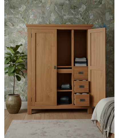 Padang - Multimedia cabinet