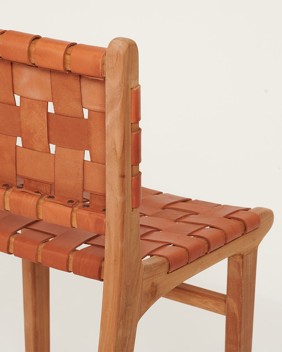Ambra - Set of 2 Bar Stools in Solid Teak and Brown Braided Cowhide Leather