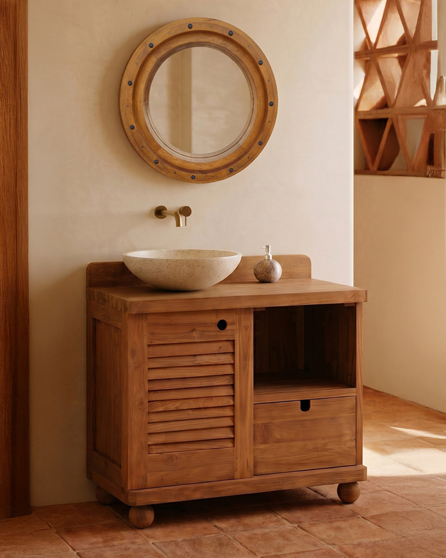 Eclipse - Teak bathroom...