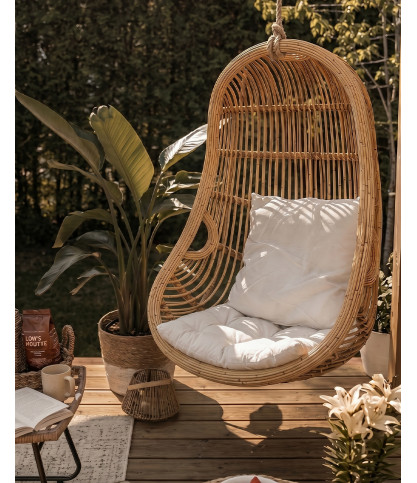 Marbella - Hängesessel in Eiform aus geflochtenem Rattan