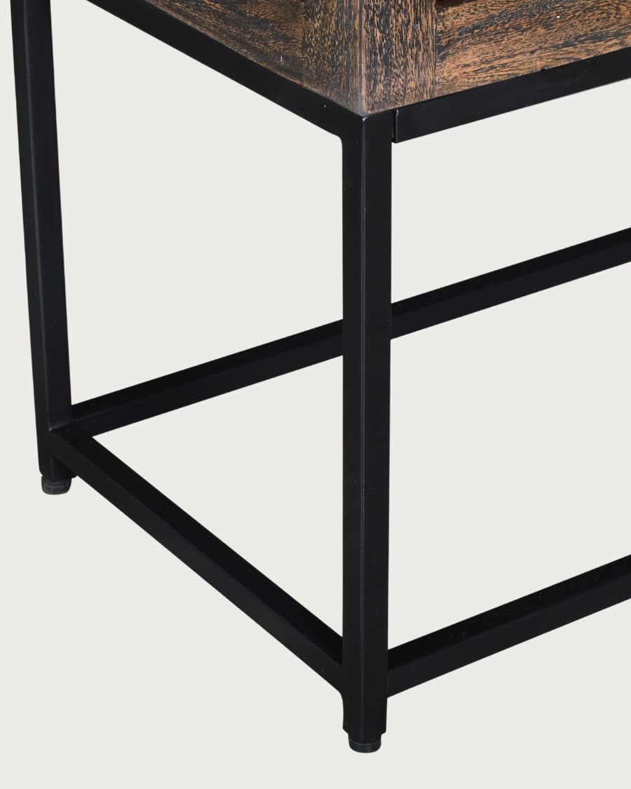 Kumo - Hoog dressoir van massief acaciahout met fronten van houten latten