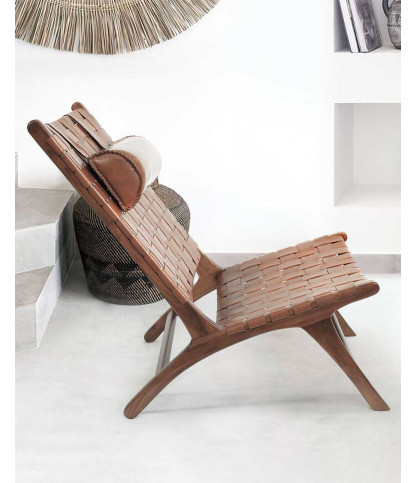 California - Loungefauteuil met hoge rugleuning van teakhout en bruin leer