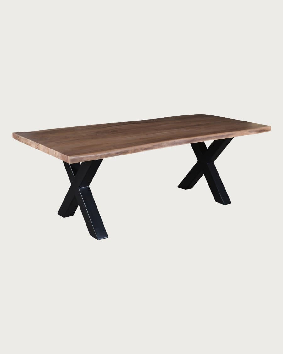 Hino - Table à manger en acacia massif avec piètement en métal noir