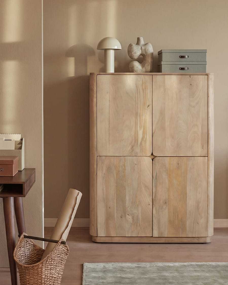 Kleiner 4-türiger Kleiderschrank aus massivem Mangoholz