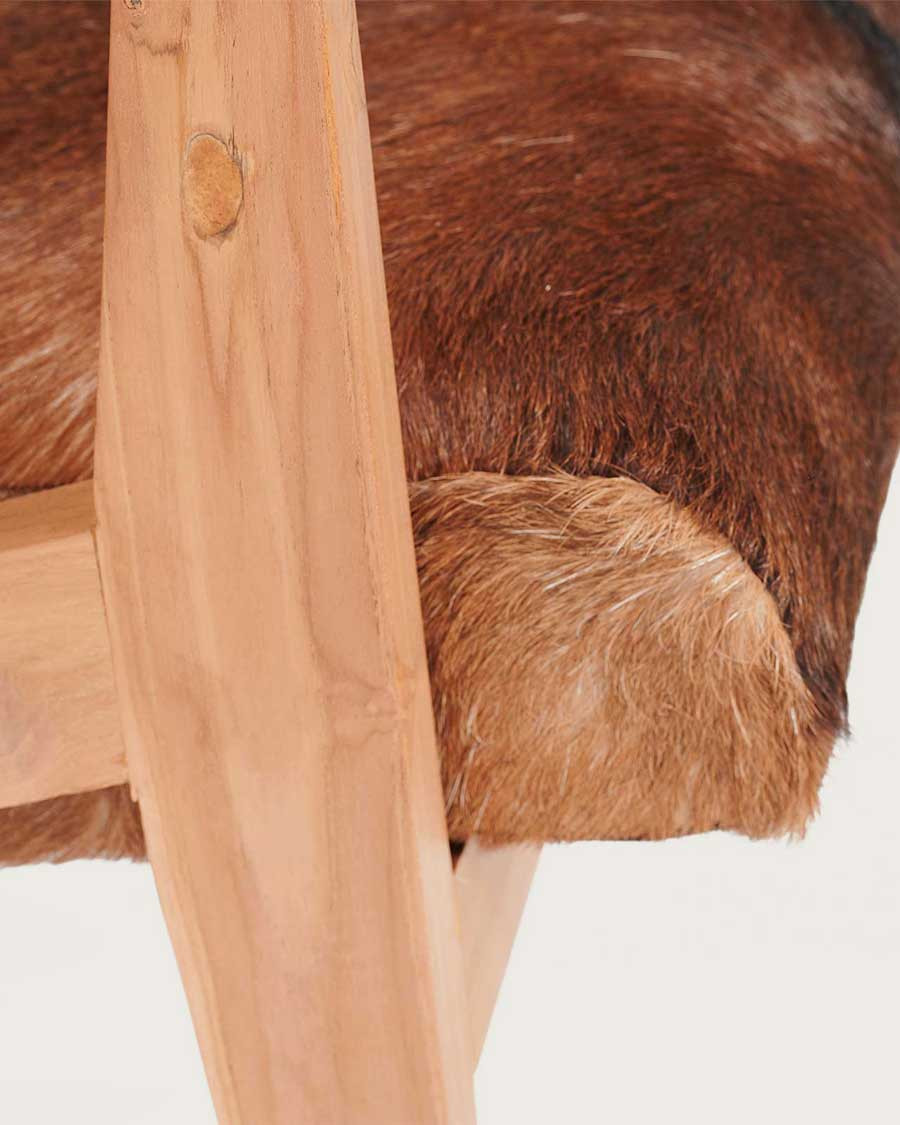 Cow Boy - Fauteuil en teck et peau de chèvre