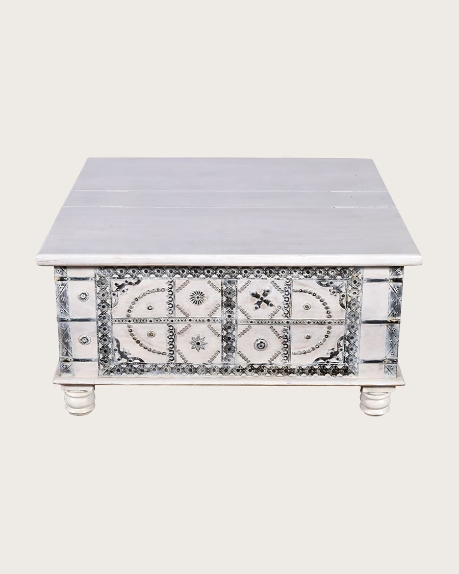 Bharata - Table basse coffre en bois massif de manguier sculpté