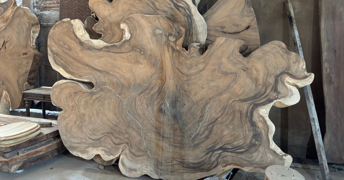 Uniqka - Fabricant que meubles en bois massif